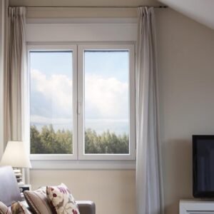portada ventana upvc, cuarto con ventana