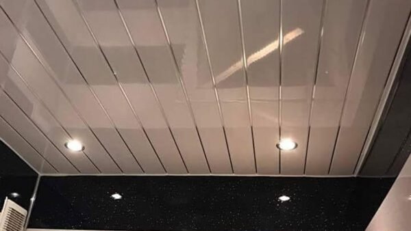muestra cielo falso blanco, rombo división plata